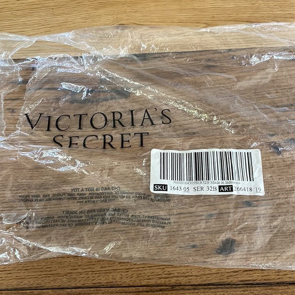 NWT Victoria’s Secret Sz 32B Cream Padded & Underwire Lacey Push-Up Bra - Picture 13 of 15